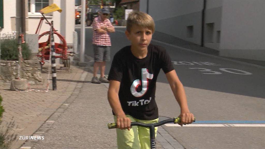 Auto-Rowdy rast in Oensingen auf 11-Jährigen zu und klaut sein Velo