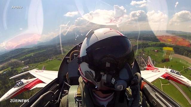 Debatte um Patrouille Suisse