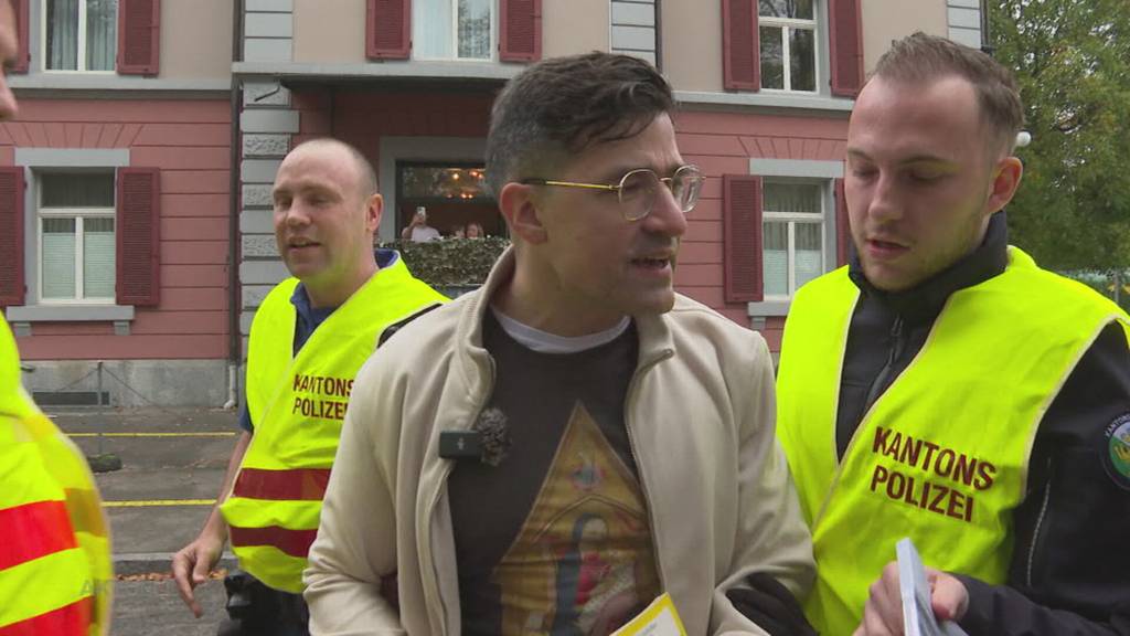 Einreiseverbot missachtet: Österreichischer Rechtsaktivist wird an der Grenze verhaftet