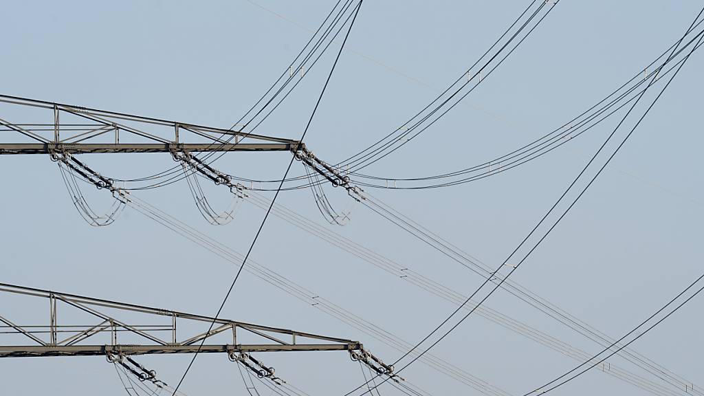 Wegen eines Stromausfalls waren über 7000 Haushalte im Prättigau ohne Strom. (Archivbild)