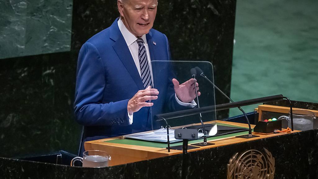 Joe Biden, Präsident der USA, spricht bei der Generaldebatte der UN-Vollversammlung. Über 140 Staats- und Regierungschefs stehen auf der Rednerliste. Foto: Michael Kappeler/dpa