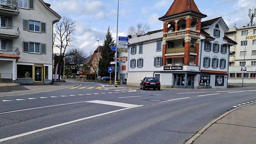 Aus Kreuzung beim Ibacher Postplatz soll ein Kreisel werden