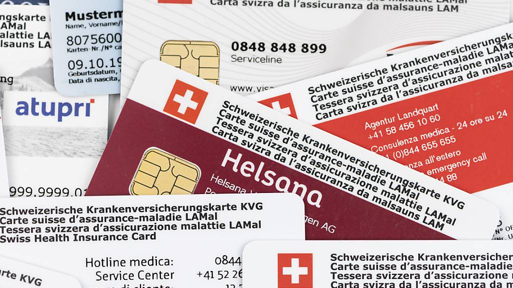Die Schwyzer Kantonsregierung hat sich wegen mehrerer Vorstösse mit der Verbilligung von Krankenkassenprämien befasst. (Symbolbild)