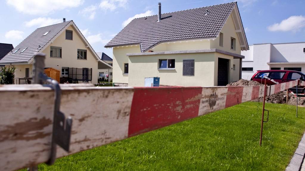 Kurz vor der eidgenössischen Abstimmung über den Eigenmietwert hat das Zürcher Kantonsparlament noch eine Härtefallregelung in dieser Sache beschlossen. (Symbolbild)