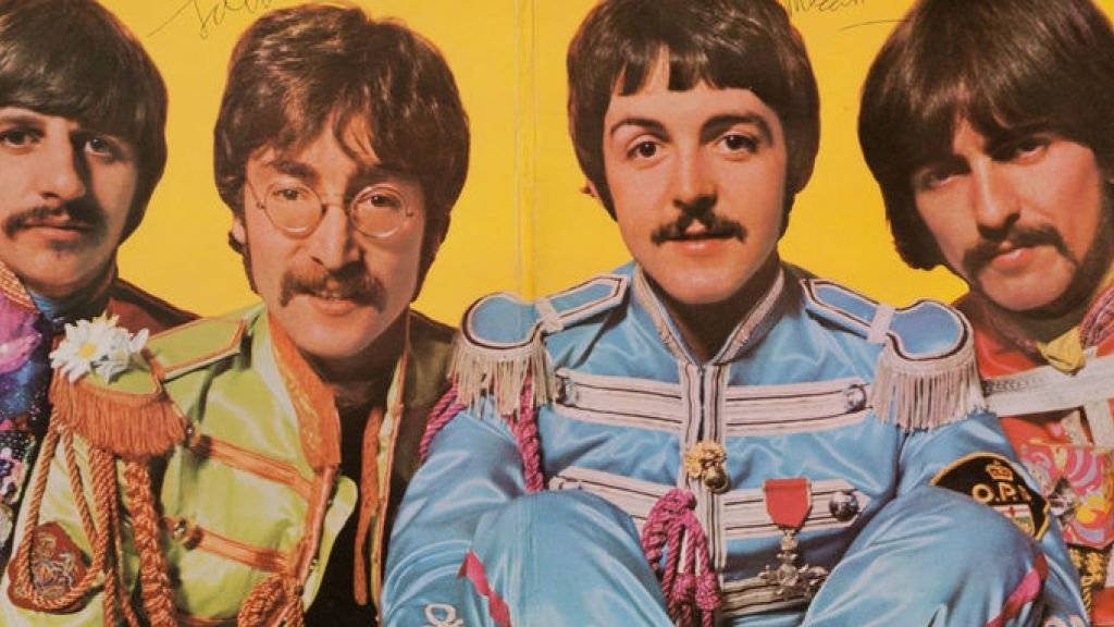 Obwohl es sie schon lange nicht mehr gibt, springen die Beatles auf neue Trends auf: Ihre Musik gibt es ab Weihnachten bei diversen Streamingdiensten zu hören (Archiv).