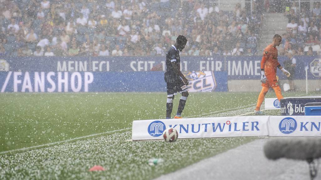 Wolkenbruch in Luzern: Nach dem Gewitter rettete YB noch einen Punkt