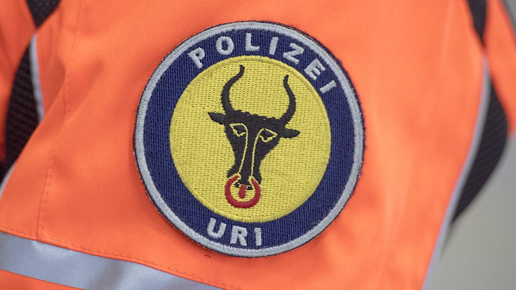 Die Urner Polizei musste am Samstag nach Andermatt ausrücken. Ein Velofahrer war bei einem Selbstunfall verletzt worden. (Symbolbild)