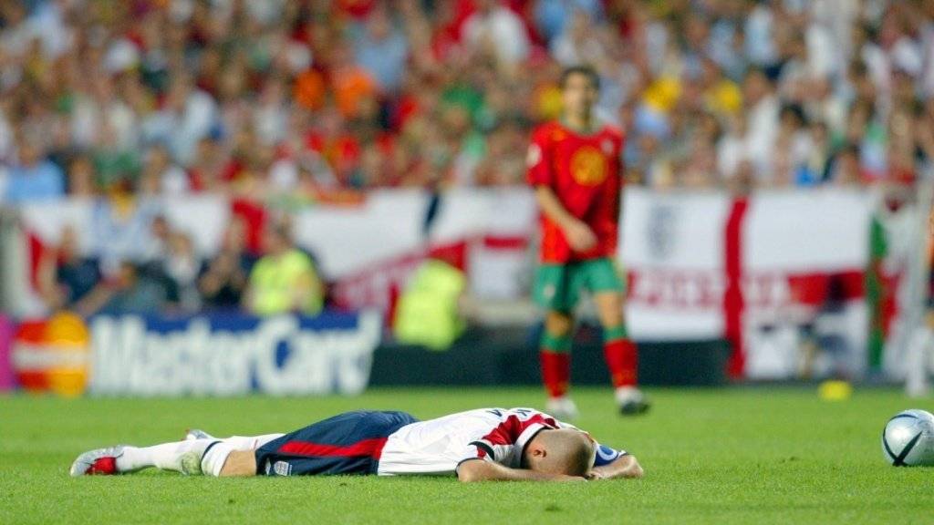 David Beckham verlor 2004 mit England im Penaltyschiessen gegen EM-Gastgeber Portugal