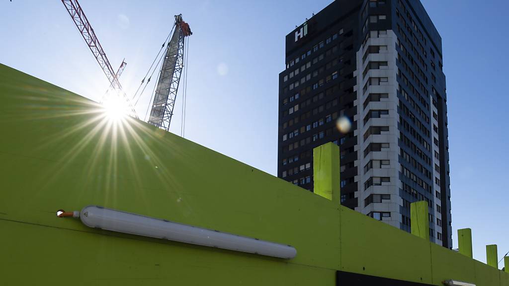 Der St. Galler Kantonsrat hat entschieden, dass die bisher vier Spitalverbunde zu einer Organisation zusammengelegt werden. (Archivbild)