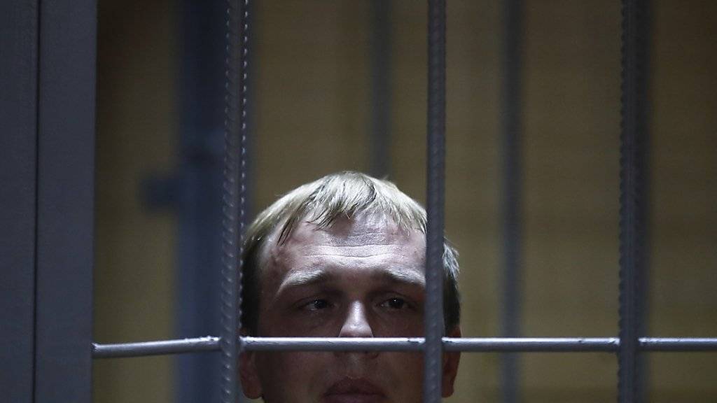 Iwan Golunow am 8. Juni vor Gericht.