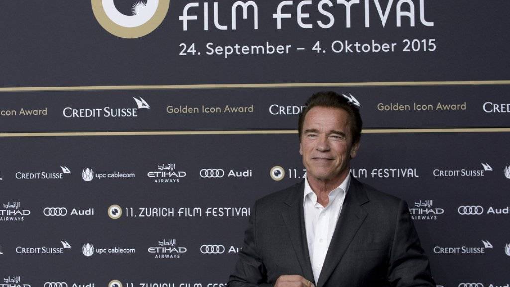 Der amerikanisch-österreichische Schauspieler Arnold Schwarzenegger ist am Zurich Film Festival am Mittwochabend in Zürich für sein Lebenswerk ausgezeichnet worden.
