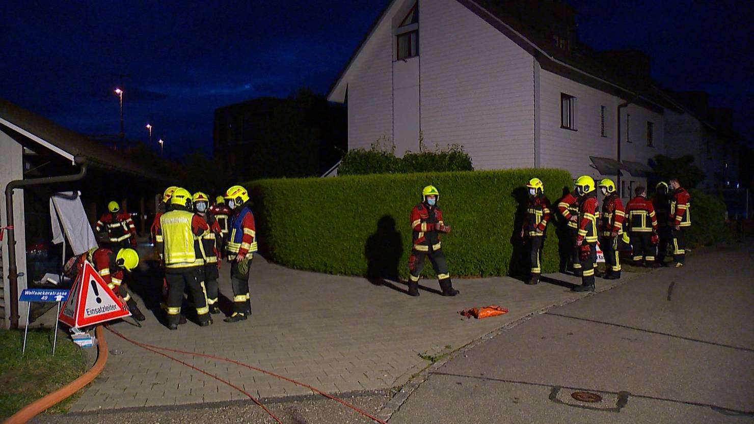 Parkplatz Für Behinderte Vor Dem Haus