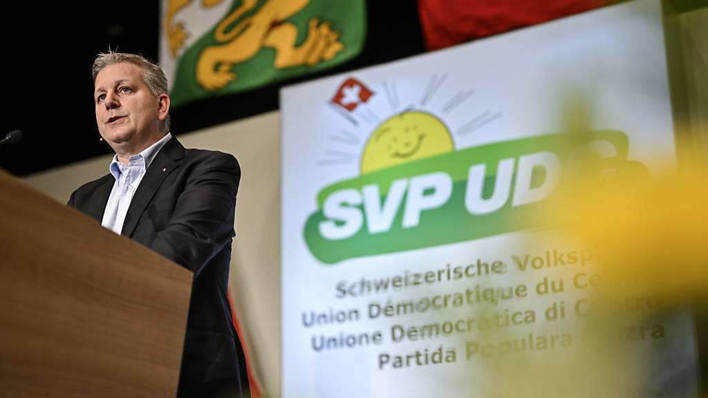 SVP-Parteipräsident Marco Chiesa eröffnete am Samstag die Delegiertenversammlung im Thurgau.