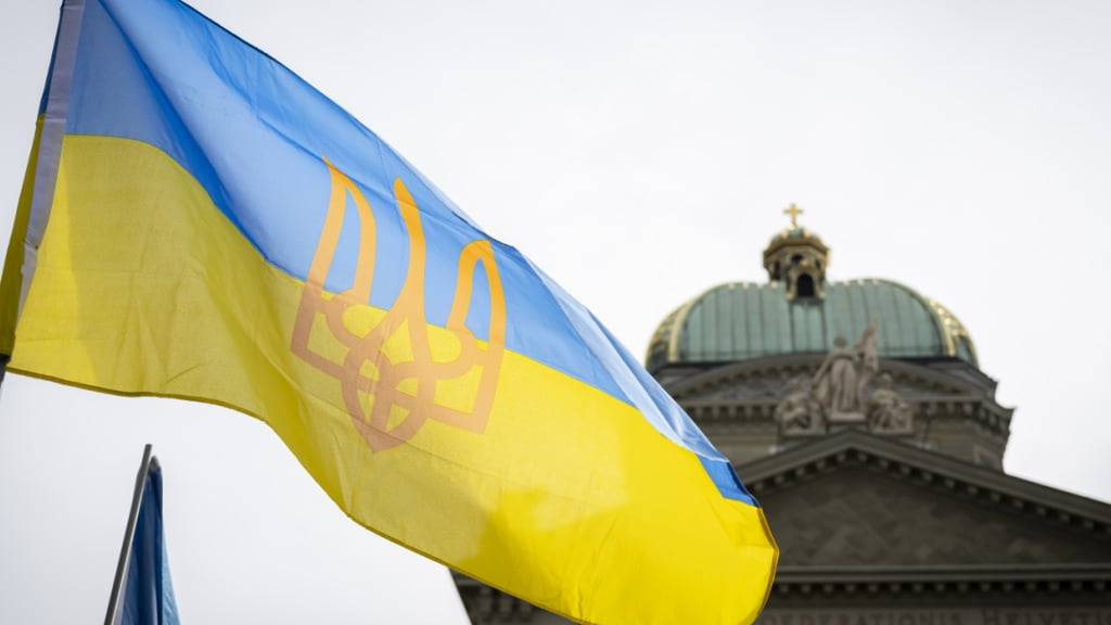 Geflüchtete aus der Ukraine sollen den Status S in der Schweiz nur noch erhalten, wenn sie aus einem unsicheren Gebiet ihres Heimatlandes kommen. Der Bundesrat will mit dieser Einschränkung einer Forderung des Parlaments nachkommen. (Themenbild)