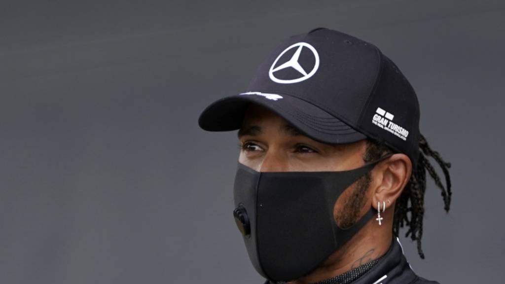 Lewis Hamilton siegte trotz eines Reifenschadens