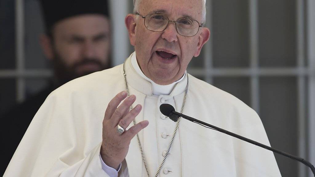 Papst Franziskus fordert von FIFA-Präsident Gianni Infantino «Ordnung und Ehrlichkeit»