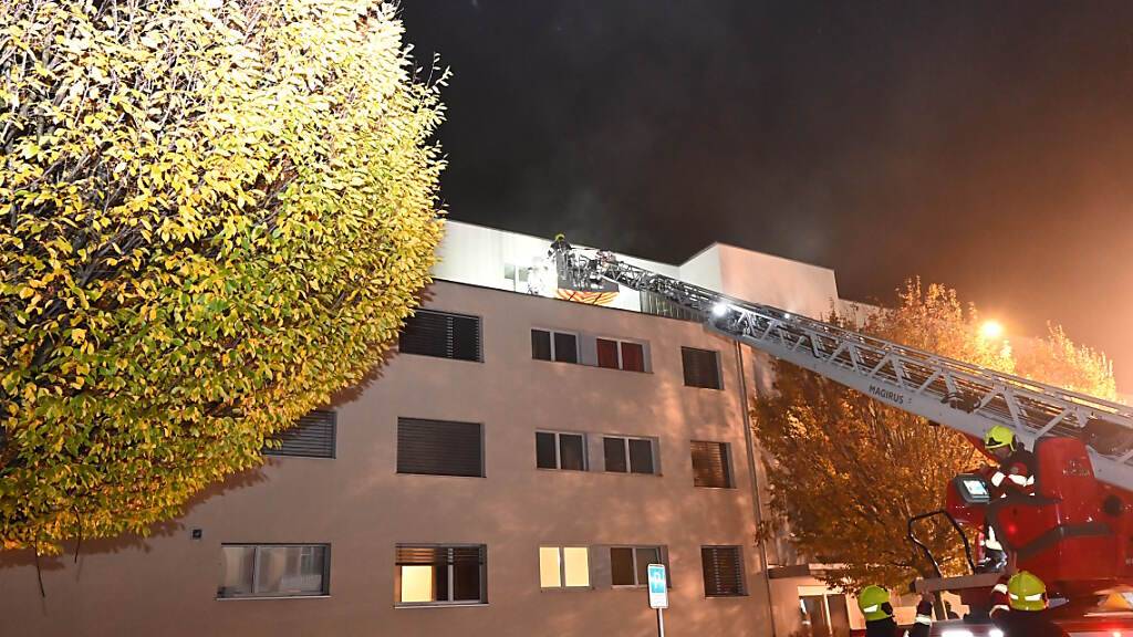 Ein Mehrfamilienhaus in Flawil SG ist nach einem Tumblerbrand evakuiert worden.