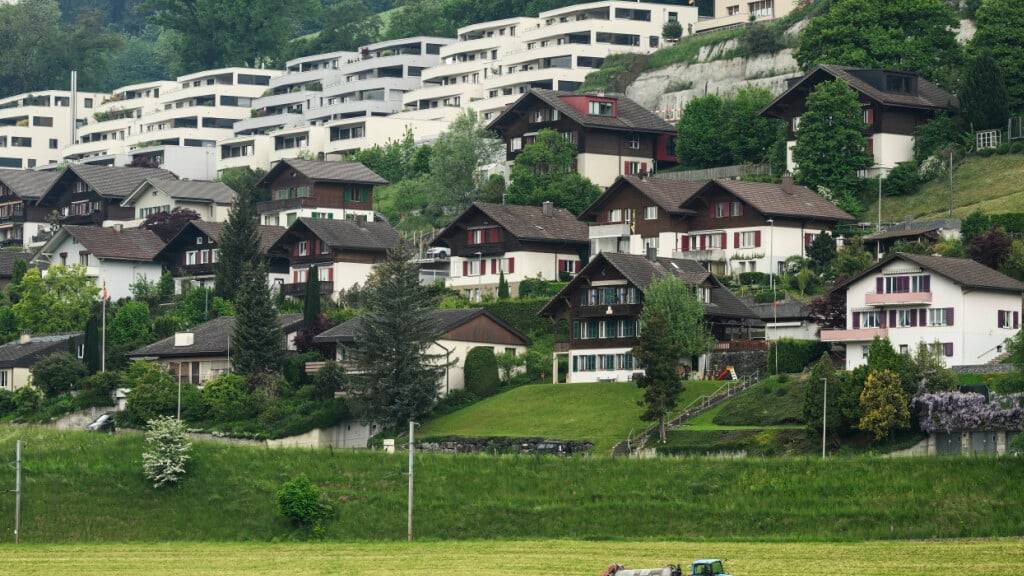 Trotz wirtschaftlicher und gesellschaftlicher Veränderungen bleibt das freistehende Einfamilienhaus der Wohntraum Nummer eins. (Archivbild)