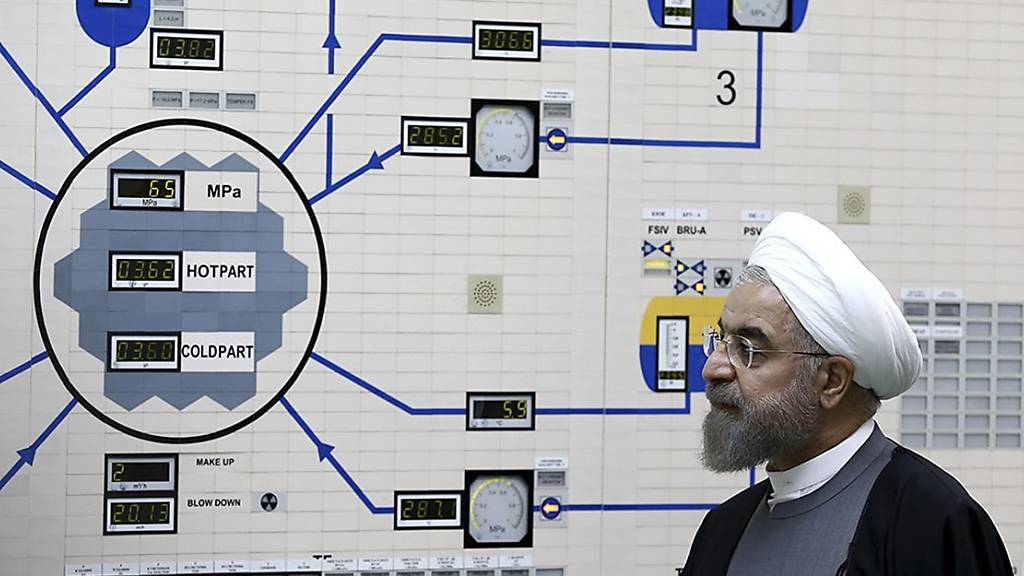 ARCHIV - Hassan Ruhani, Präsident des Iran, besucht ein Atomkraftwerk in Buschehr. Foto: Mohammad Berno/Iranian President's Office/AP/dpa - ACHTUNG: Nur zur redaktionellen Verwendung und nur mit vollständiger Nennung des vorstehenden Credits