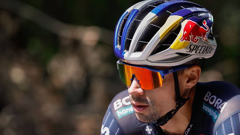 Primoz Roglic fährt einen weiteren Tag im  Red Bull-Bora-Hansgrohe-Trikot