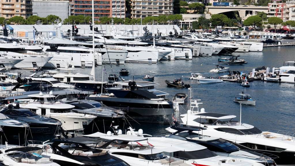 Das Vermögen der Superreichen wächst rasant – laut Oxfam könnte man damit Milliarden Menschen aus der Armut holen. (Archivbild)