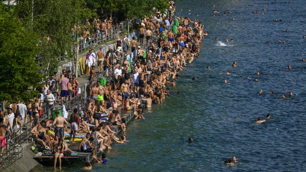 Zürcher Sommerbäder verkaufen erstmals drei Millionen Eintritte