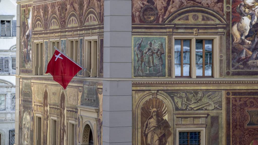 Die Schwyzer Regierung verfolgt die Projektarbeiten an der Löwenkreuzung in Pfäffikon SZ nicht mehr. (Symbolbild)