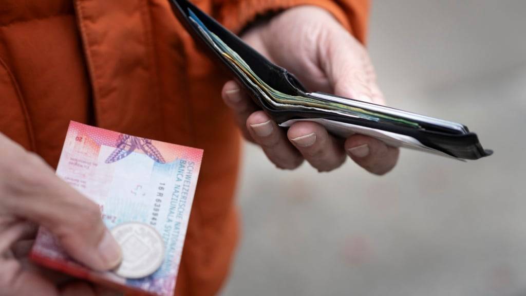 Das Parlament will die Versorgung mit Bargeld in der Bundesverfassung verankern. Neue Vorschriften kommen damit allerdings nicht. (Themenbild)