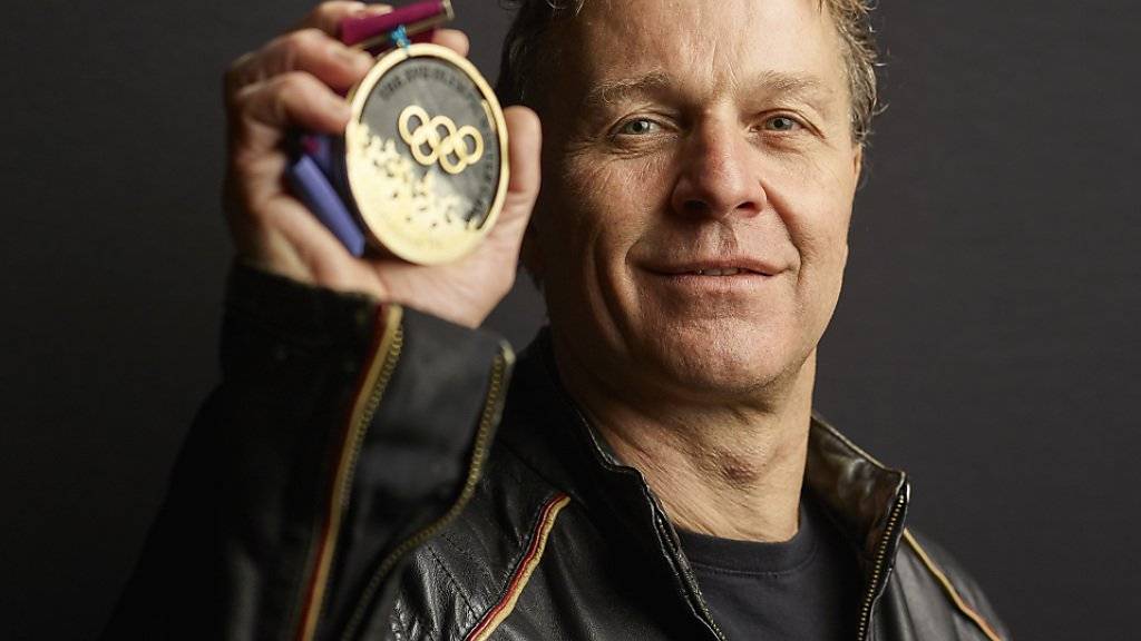 Andreas «Sonny» Schönbächler mit seiner 1994 errungen Goldmedaille