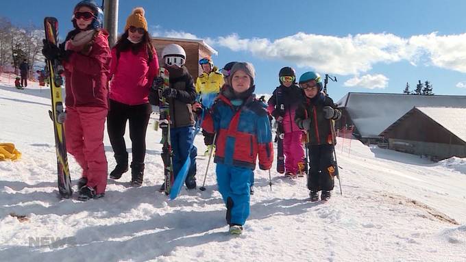 Skilager wurden abgesagt – Trotzdem können die Kinder das Skifahren lernen