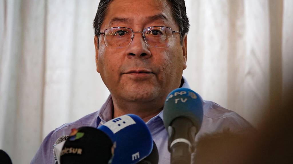 ARCHIV - Luis Arce, ehemaliger Wirtschaftsminister von Bolivien, spricht auf einer Pressekonferenz. Foto: Florencia Martin/dpa