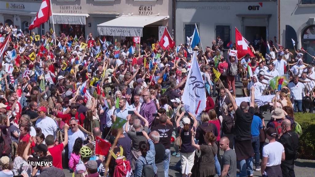 4’000 Personen an Corona-Protest in Rapperswil