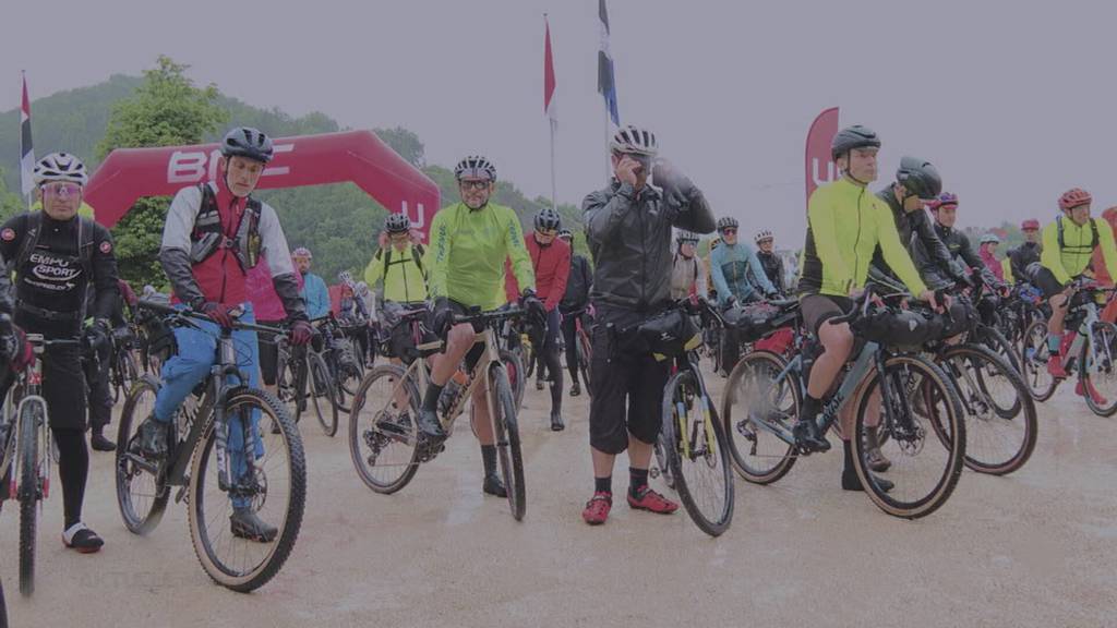 Quer durch den Jura: Velobegeisterte starten heute in Baden und fahren 400 Kilometer Richtung Westen