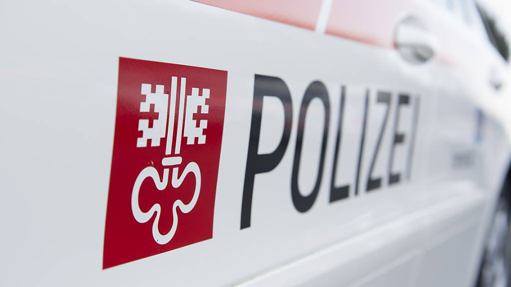 Die Nidwaldner Kantonspolizei registrierte im 2021 praktisch gleich viele Verkehrsunfälle wie im Vorjahr. (Symbolbild)