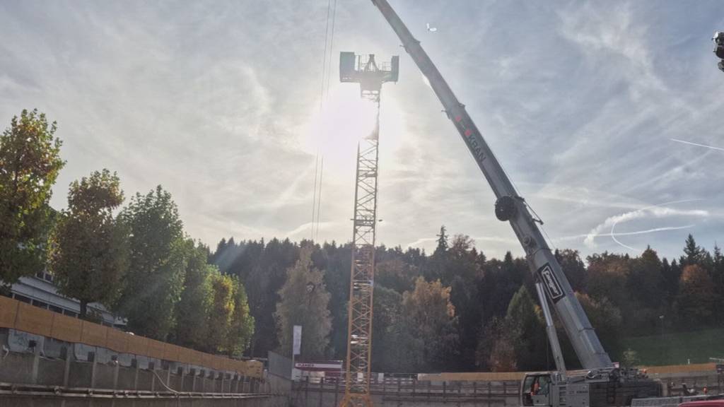 Neuartiger Kran in Emmen speichert Strom