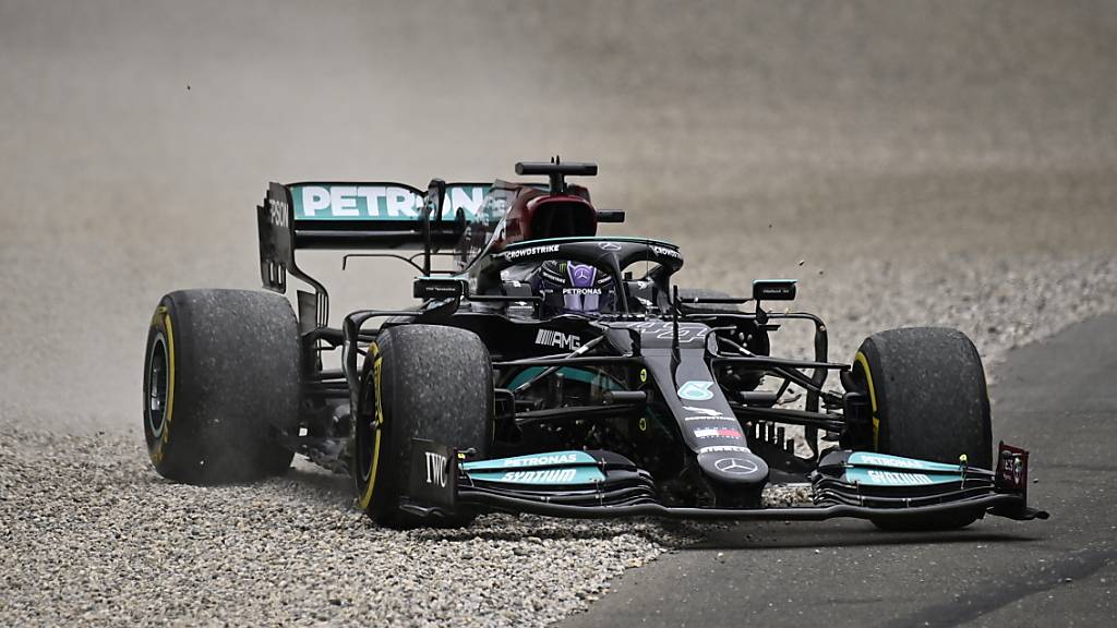 Hamilton bis 2023 bei Mercedes