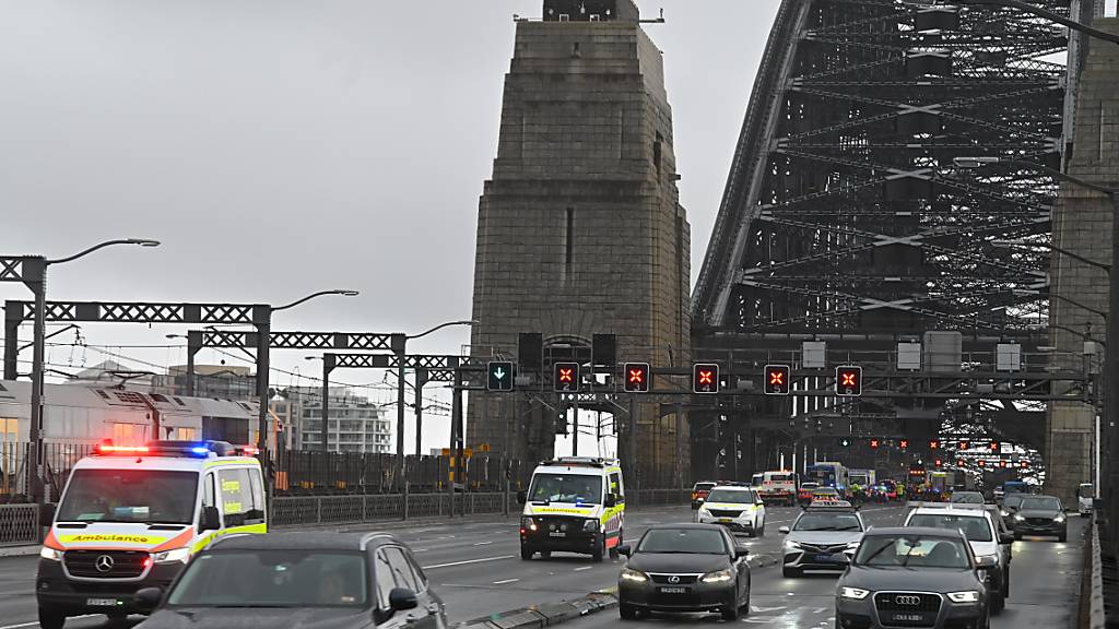 «Dramatischer Crash»: Sydney Harbour Bridge stundenlang gesperrt