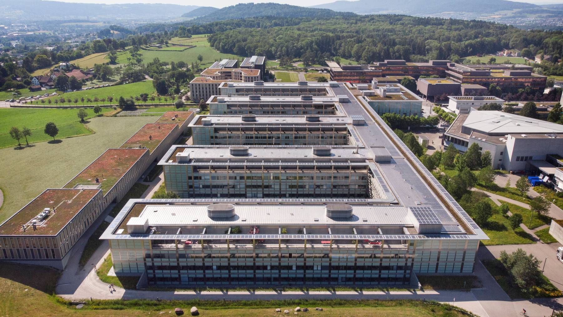 Die ETH Zürich unterstützt Spin-offs seit 2005. Heute gibt es zwei Dutzend Neugründungen pro Jahr an der Eidgenössischen Technischen Hochschule.