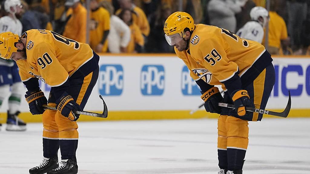 Ein enttäuschter Roman Josi (recht) nach der 1:2-Heimniederlage von Nashville gegen Vancouver