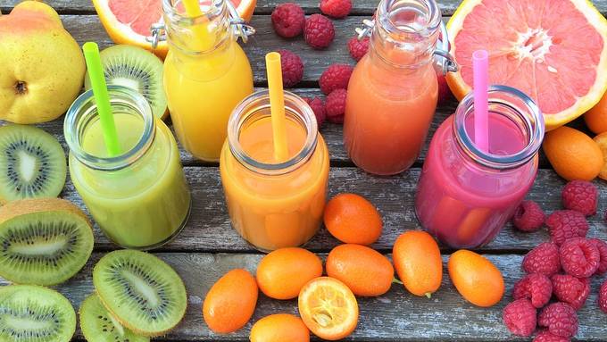 Schweizer trinken weniger, aber teureren Saft