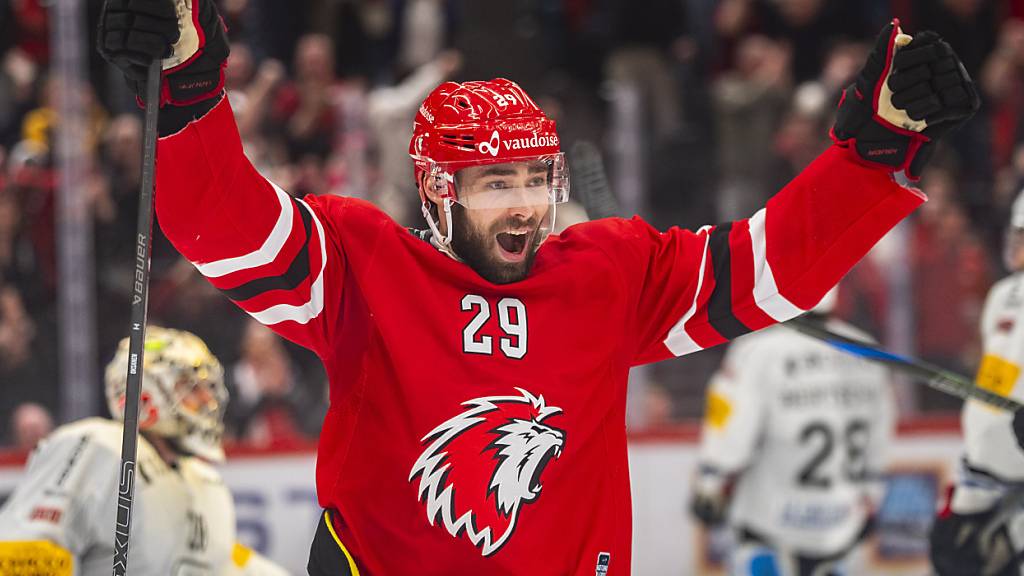 Einer der starken Lausanne-Finnen: Ahti Oksanen jubelt über seinen Treffer zum 3:0