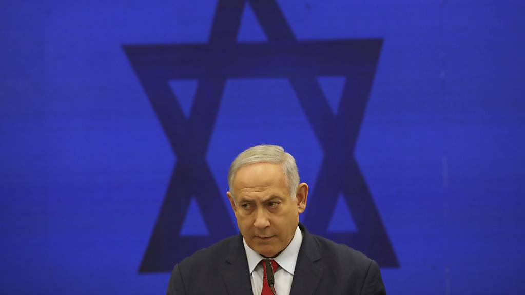 Israels Regierungschef Benjamin Netanjahu will sich von den Korruptionsvorwürfen nicht beirren lassen und weiter seinem Land dienen.