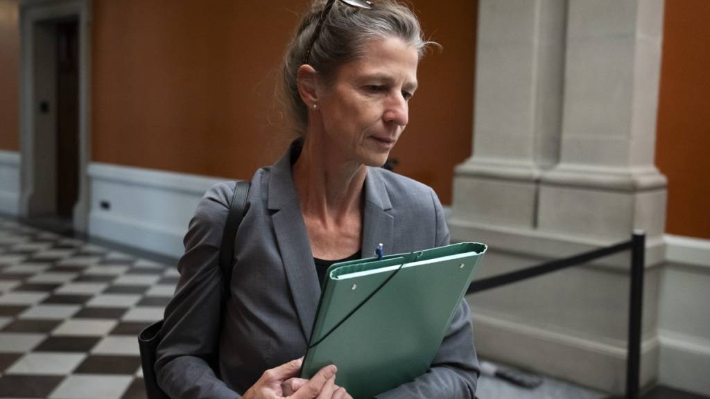 Kommission verschiebt wegen Liebesbeziehung Bundesgerichts-Wahlen