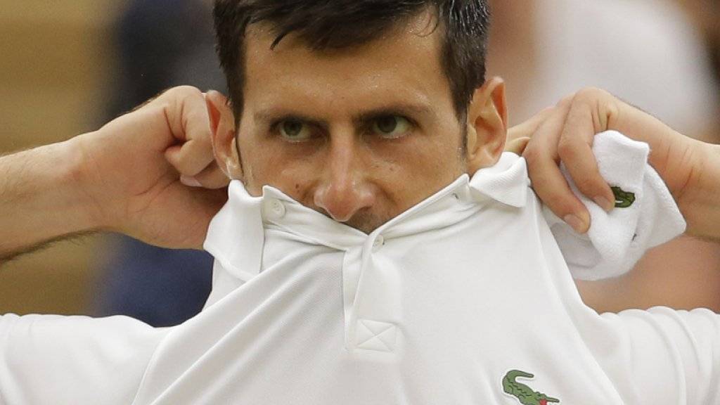 Novak Djokovic gibt in seinem Viertelfinal gegen Tomas Berdych Forfait