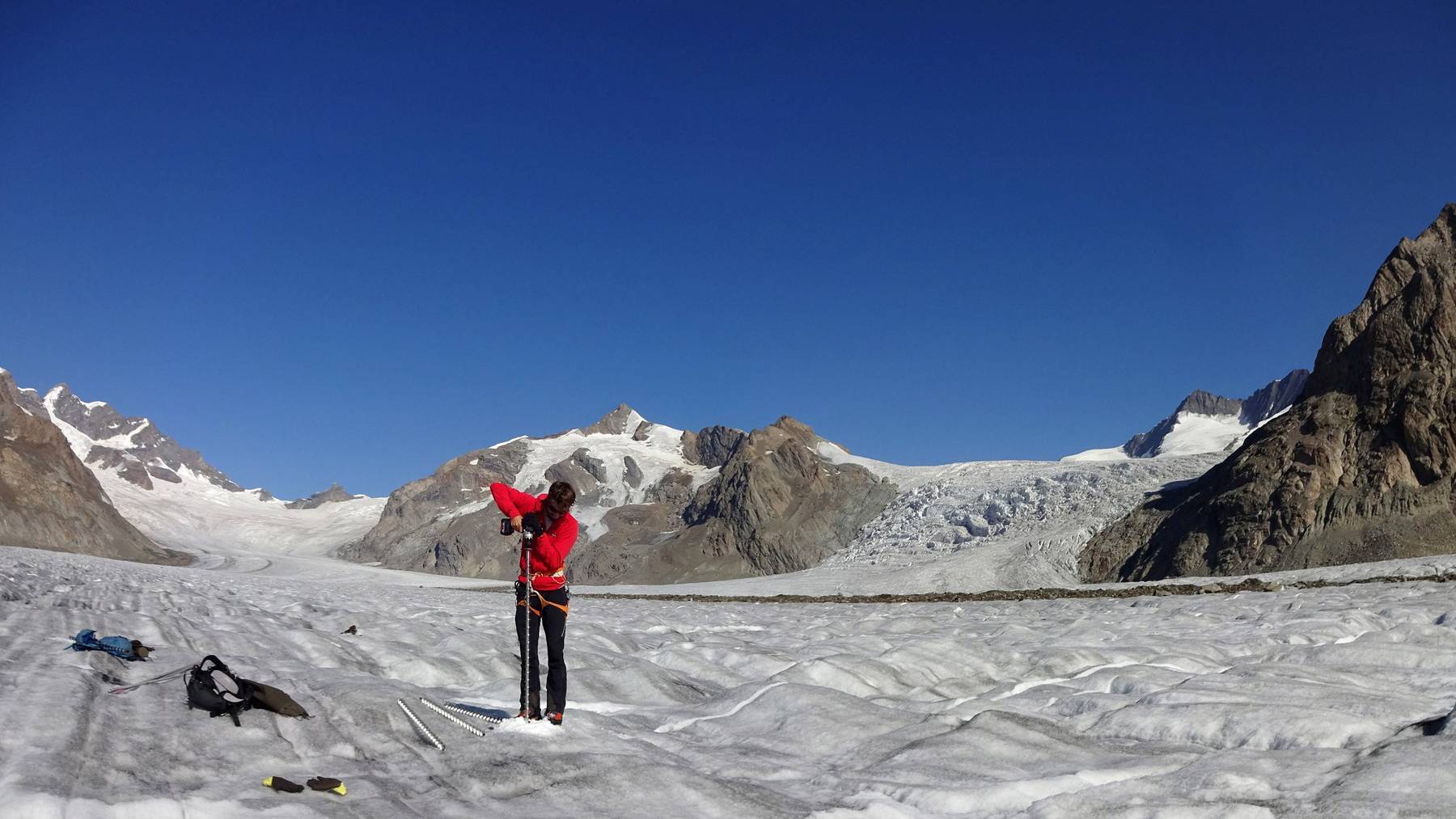 Beim Aletschgletscher wurde im September 2020 die geringste Schneehöhe seit Messbeginn vor 100 Jahren gemessen.