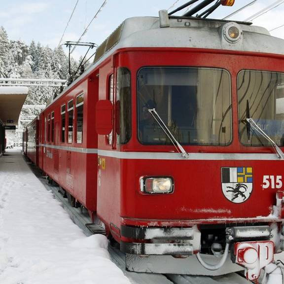 Schneebrett auf Gleis: Zugstrecke zwischen Klosters und Davos bis Donnerstag gesperrt