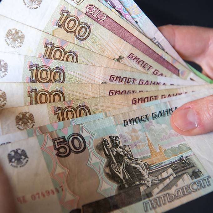 Bund sperrt russische Vermögen in Milliardenhöhe