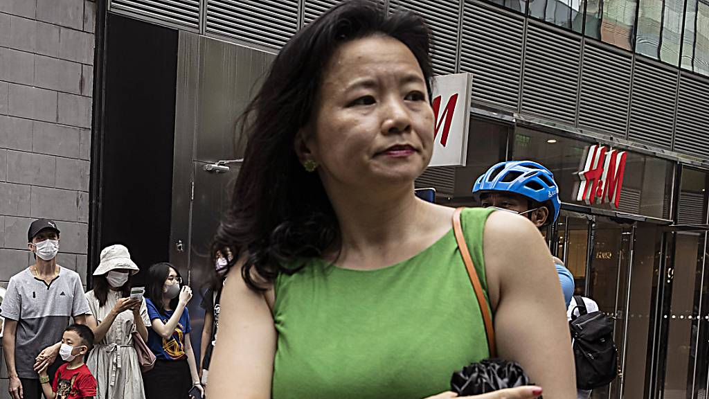 ARCHIV - Cheng Lei, in China geborene australische Journalistin, wird die australische Journalistin Cheng Lei heute in Peking vor Gericht gestellt. Foto: Ng Han Guan/AP/dpa