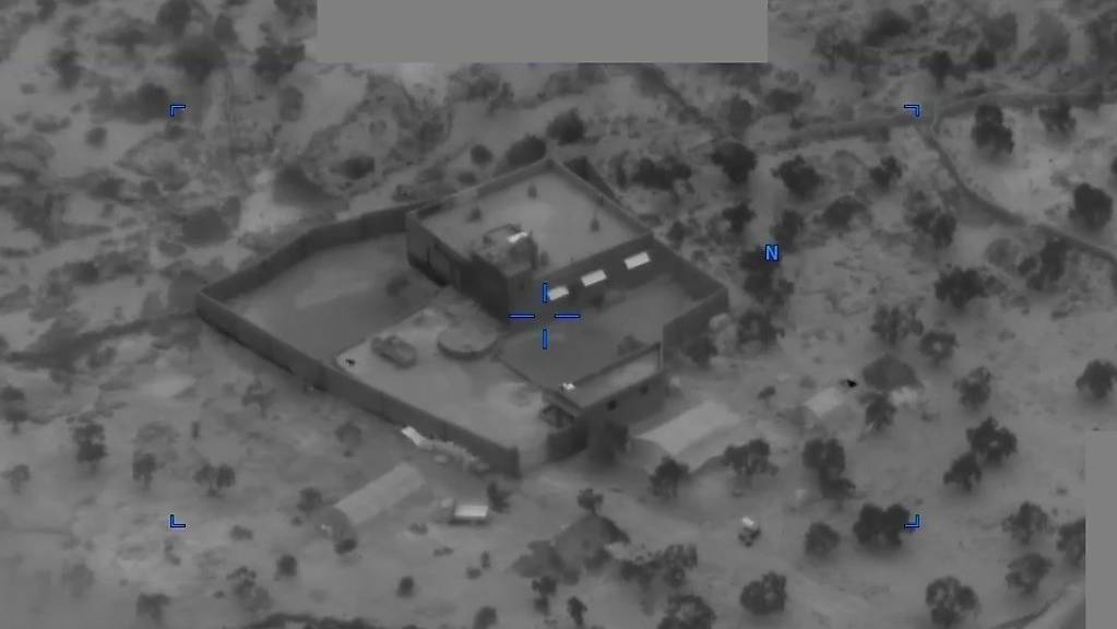 Das US-Verteidigungsministerium veröffentlichte Foto- und Videoaufnahmen vom tödlichen Angriff auf das Anwesen des IS-Führers Abu Bakr al Bagdadi am Samstag.