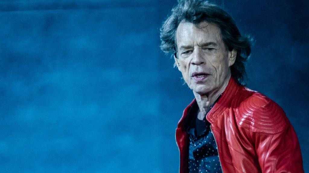Mick Jagger soll eine neue Herzklappe bekommen. Danach will der Rolling-Stones-Frontmann in aller Frische auf die Bühne zurückkehren. (Archivbild)